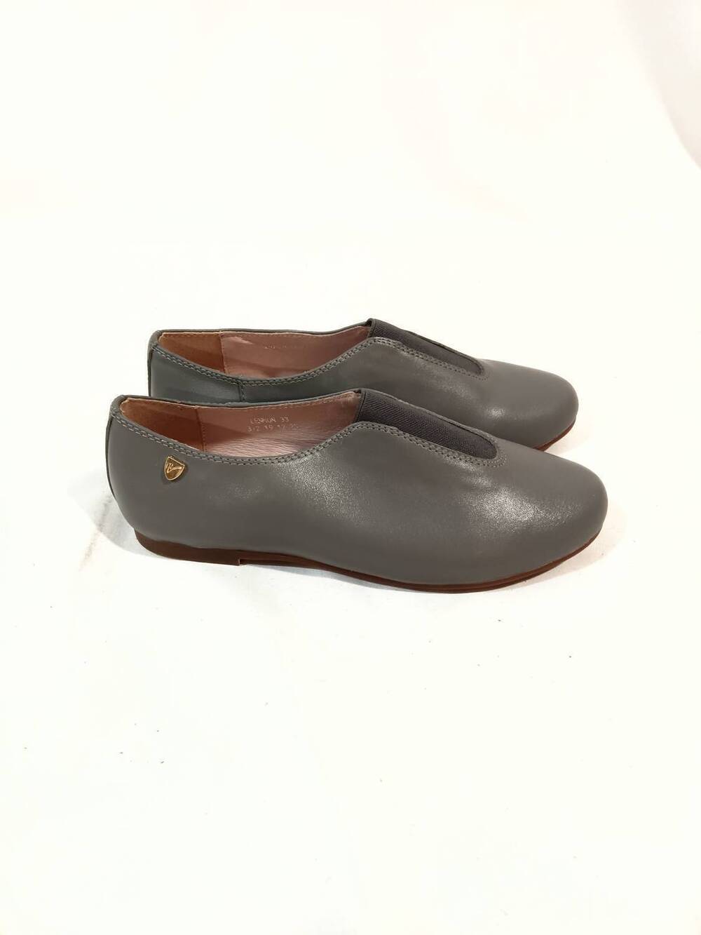 NEW VENETTINI girls' slip ons loafers flat in lt grey lt
